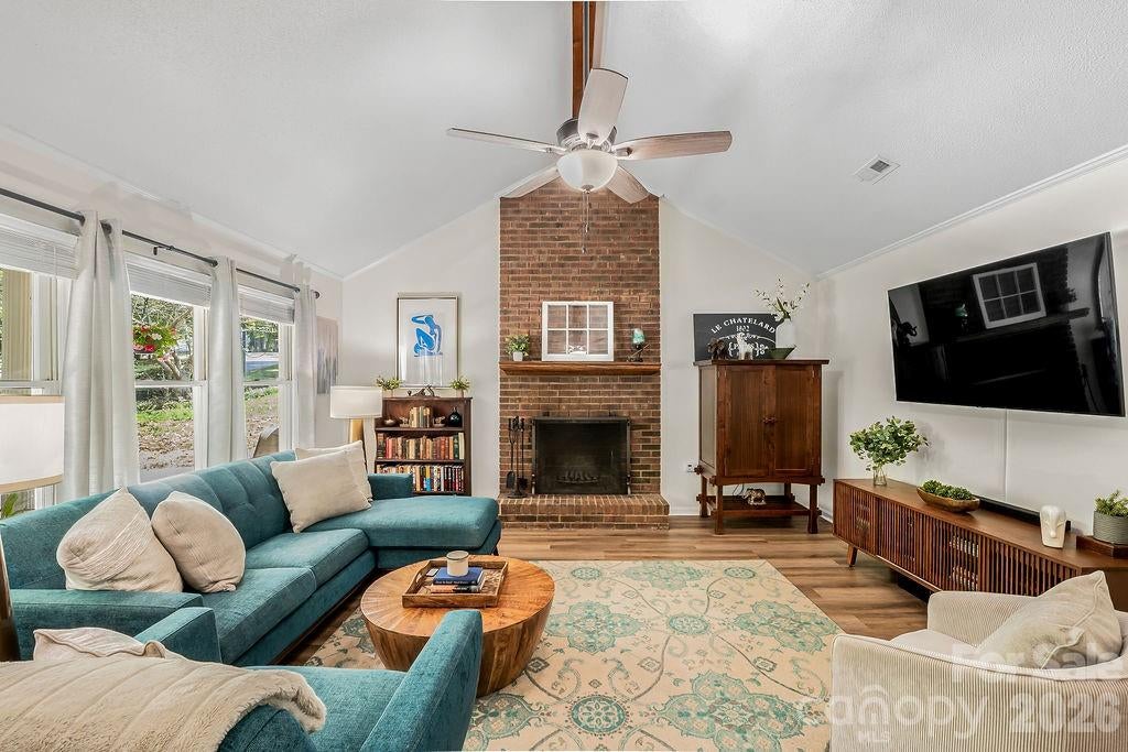 309 Treeline Drive