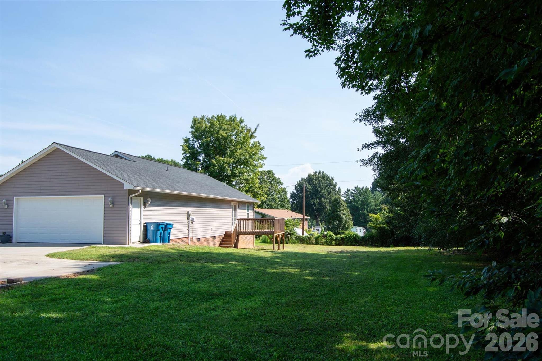 2422 23rd Street Drive NE