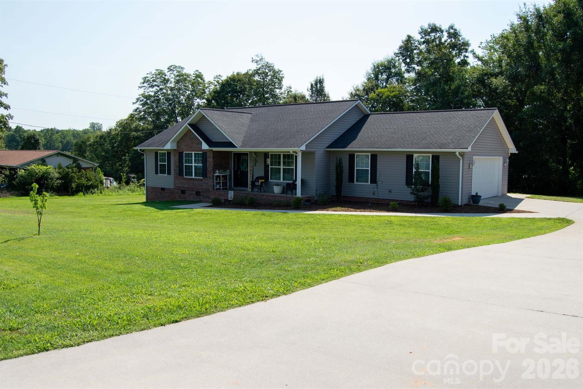 2422 23rd Street Drive NE