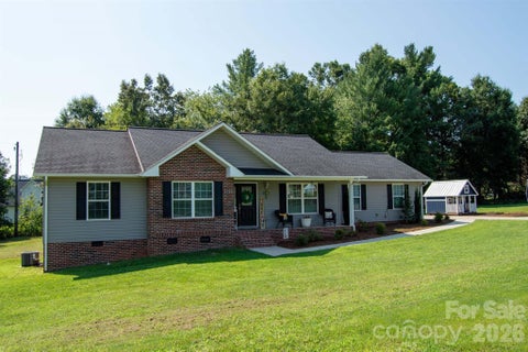 Photo of 2422 23rd Street Drive NE, Hickory, NC 28601 (MLS # 4415454)