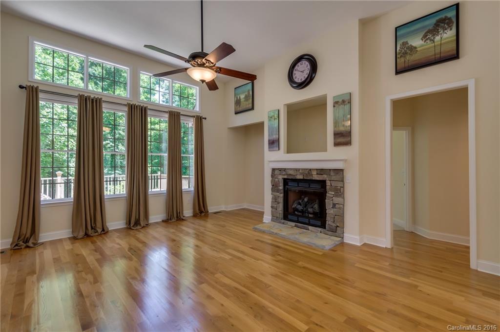 Vista At The Riverbank - Residential