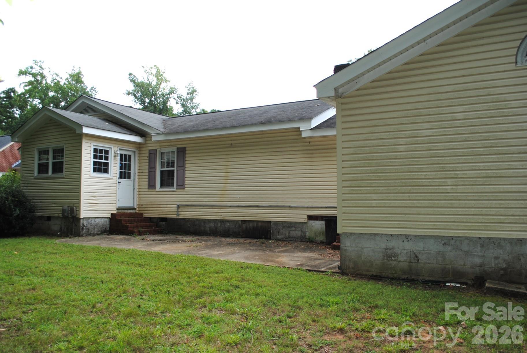 636 Statesville Boulevard