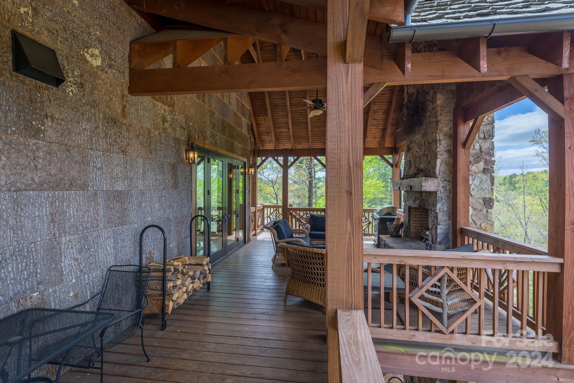 The Arbor at Lake James - Residential