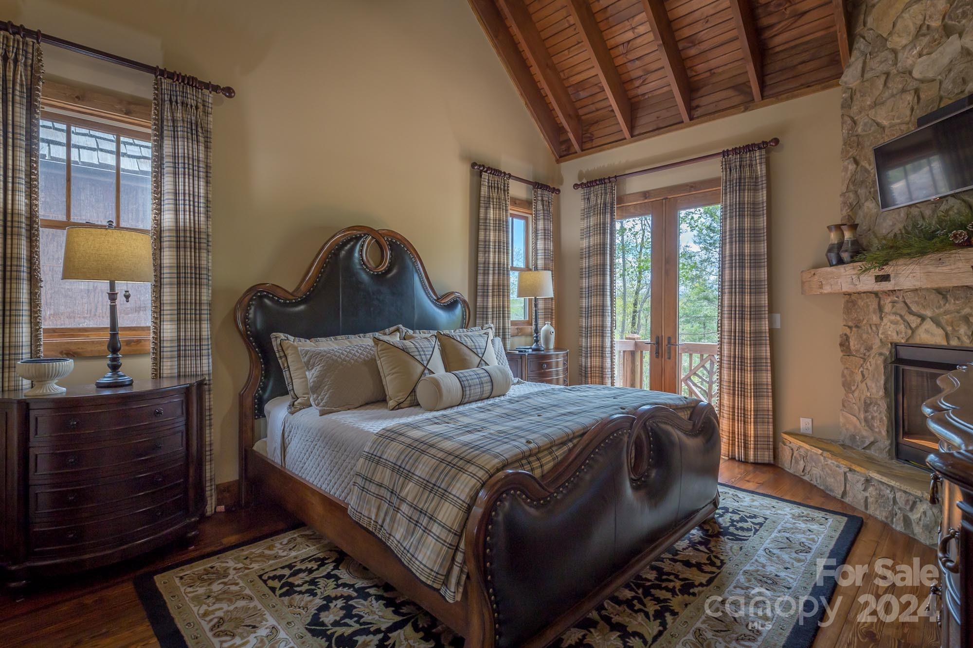 The Arbor at Lake James - Residential