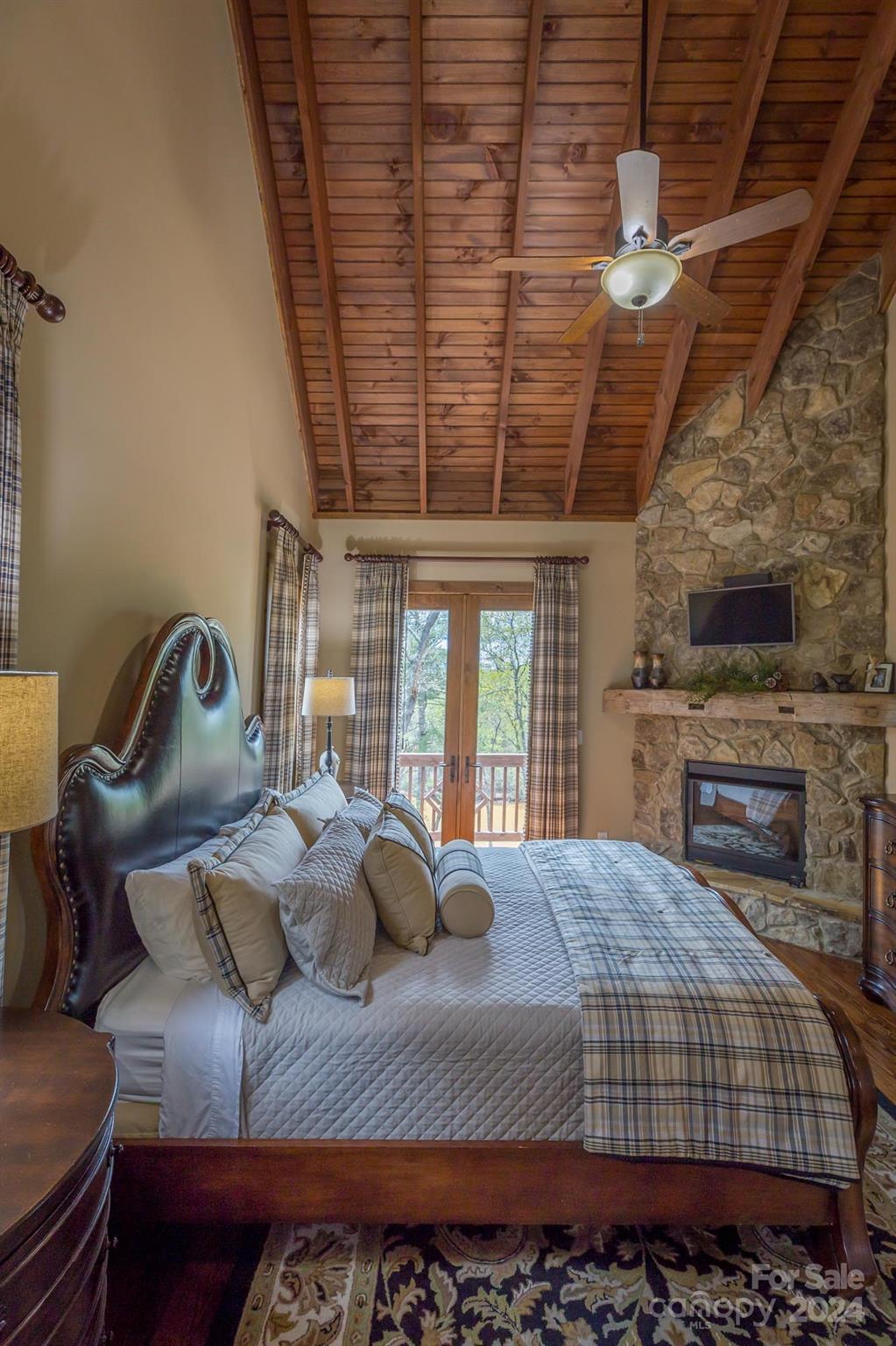 The Arbor at Lake James - Residential