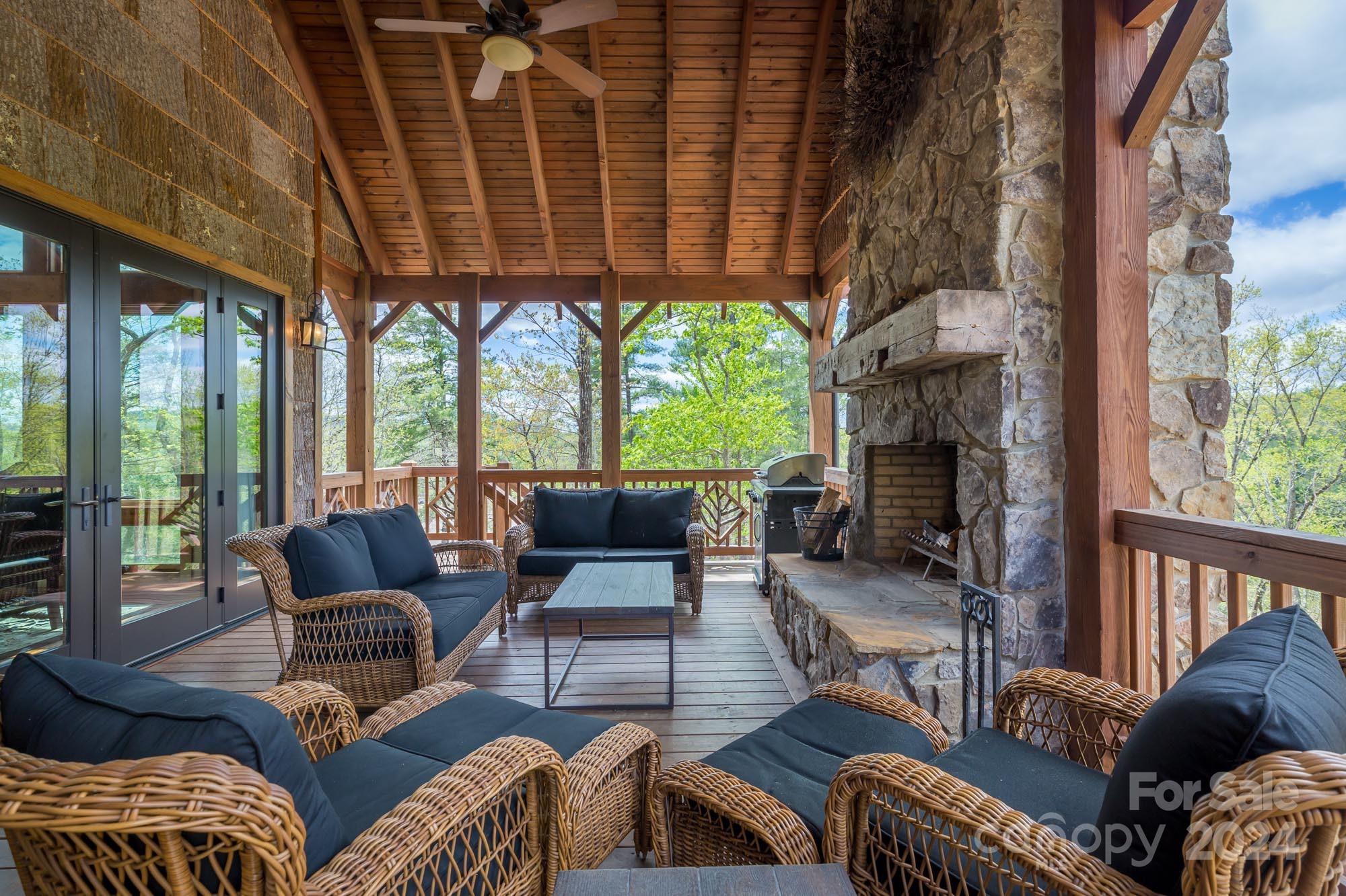 The Arbor at Lake James - Residential