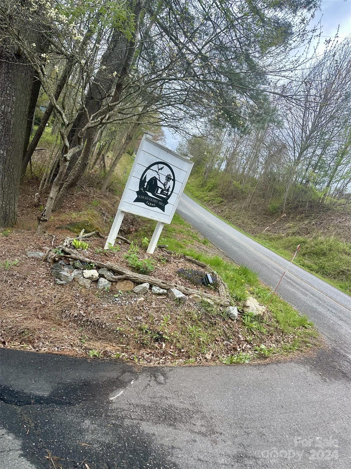 Strawberry Hill Farm Estates - Land