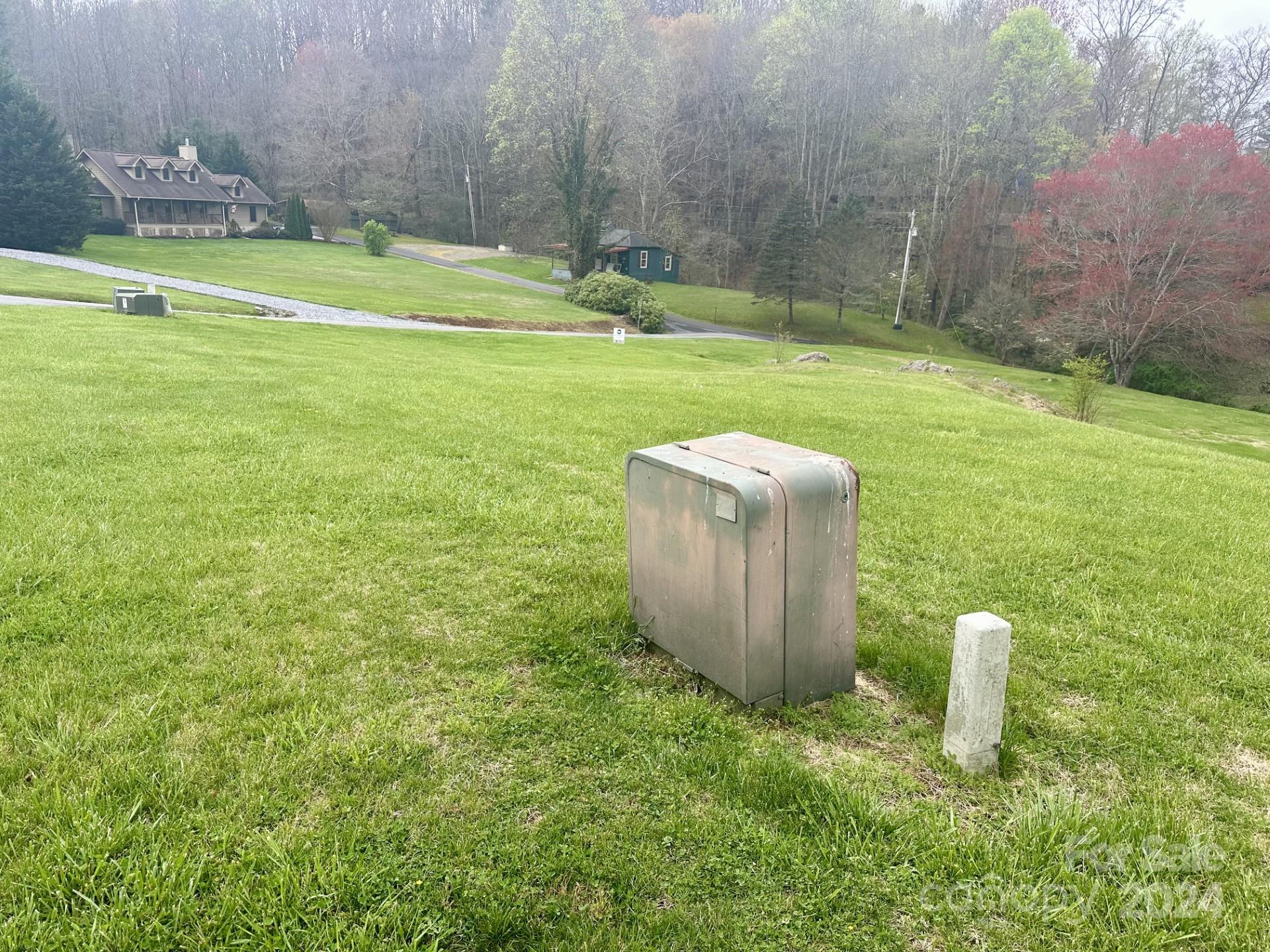 Strawberry Hill Farm Estates - Land