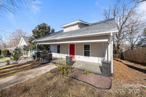 934 Cherry Street Statesville NC 28677