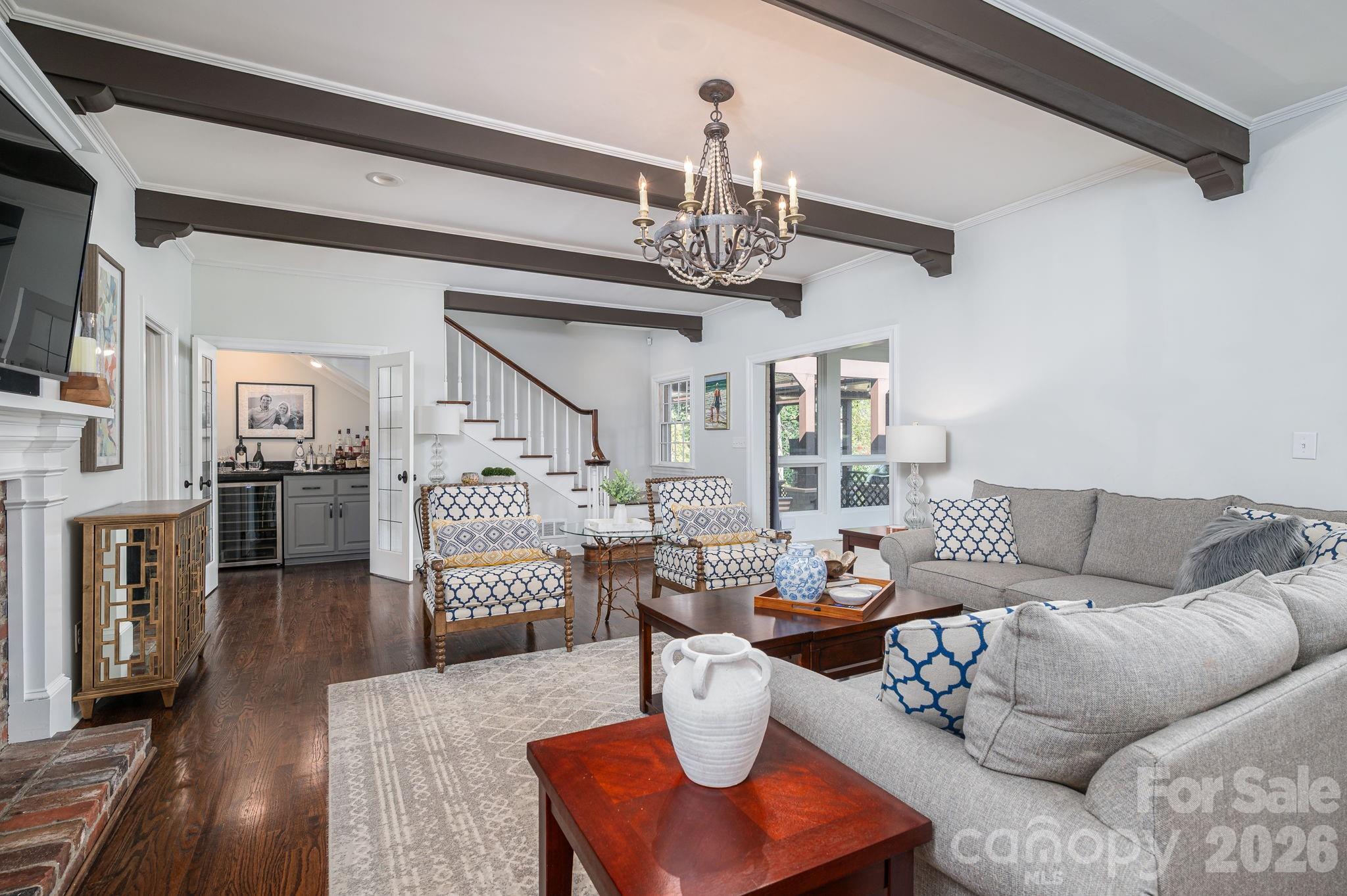 Country Club Estates - Residential