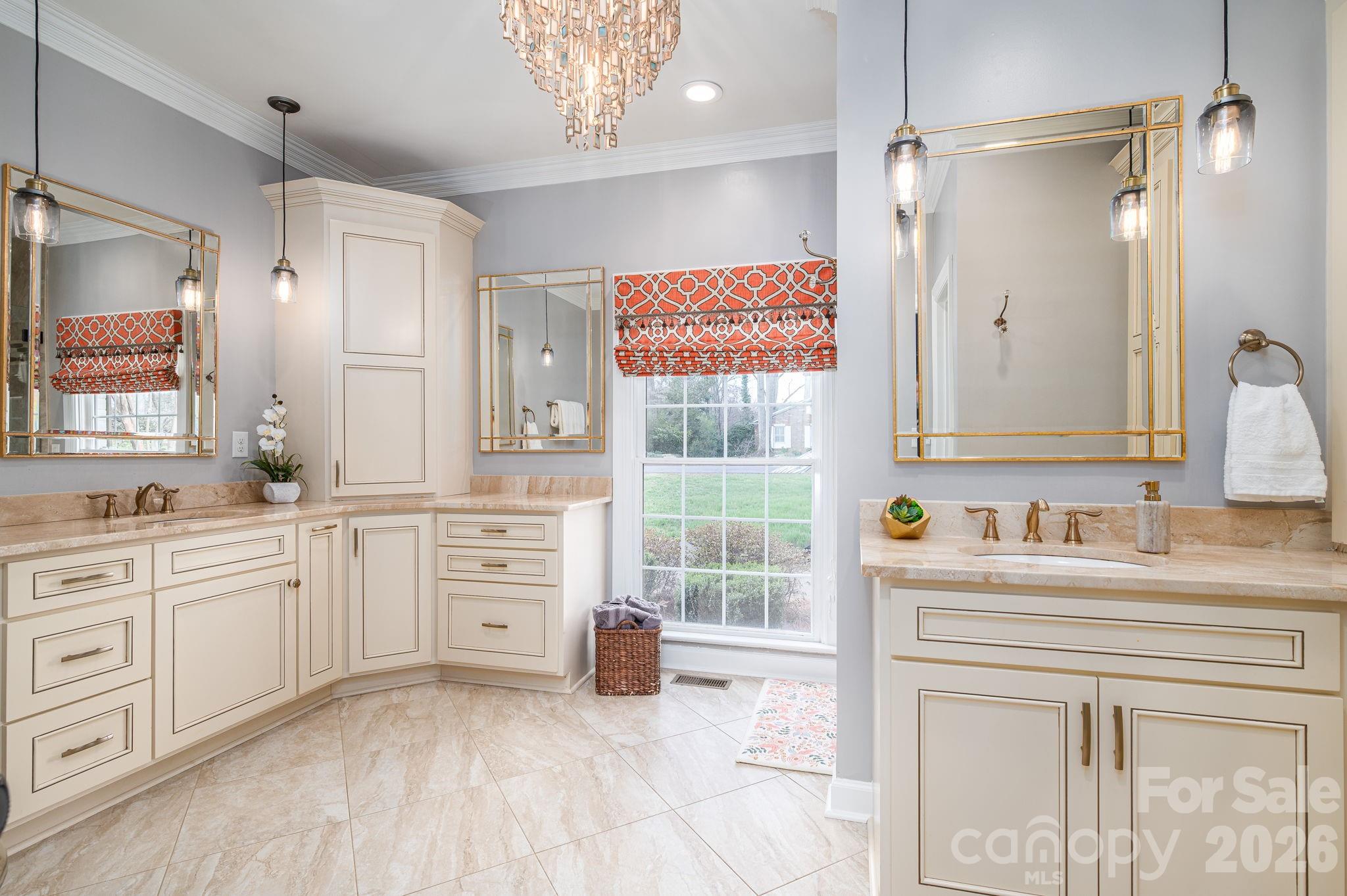 Country Club Estates - Residential