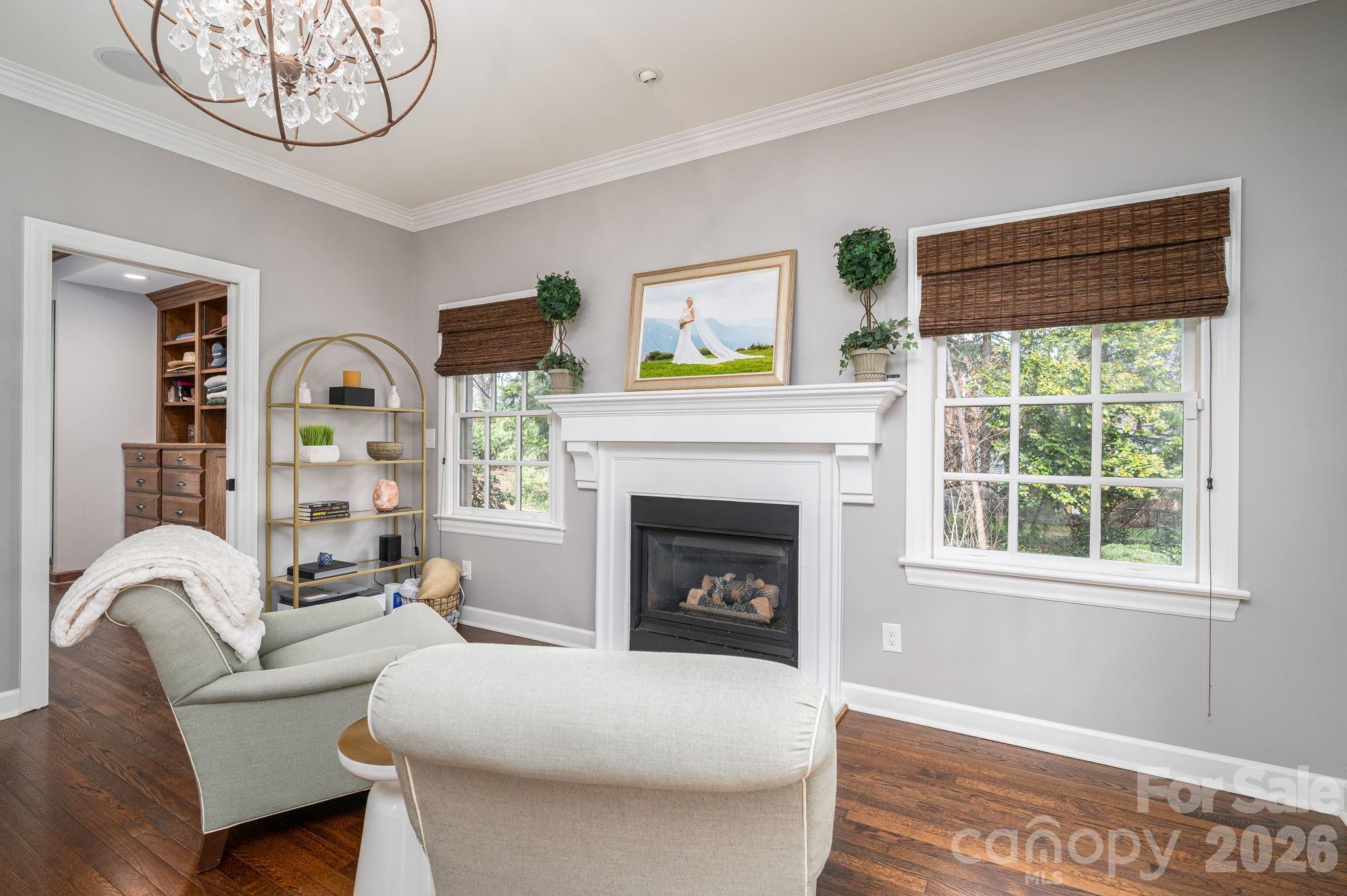 Country Club Estates - Residential