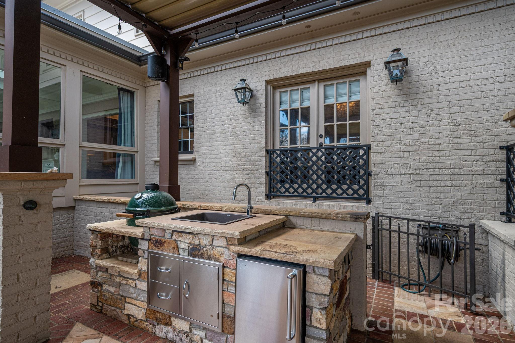 Country Club Estates - Residential