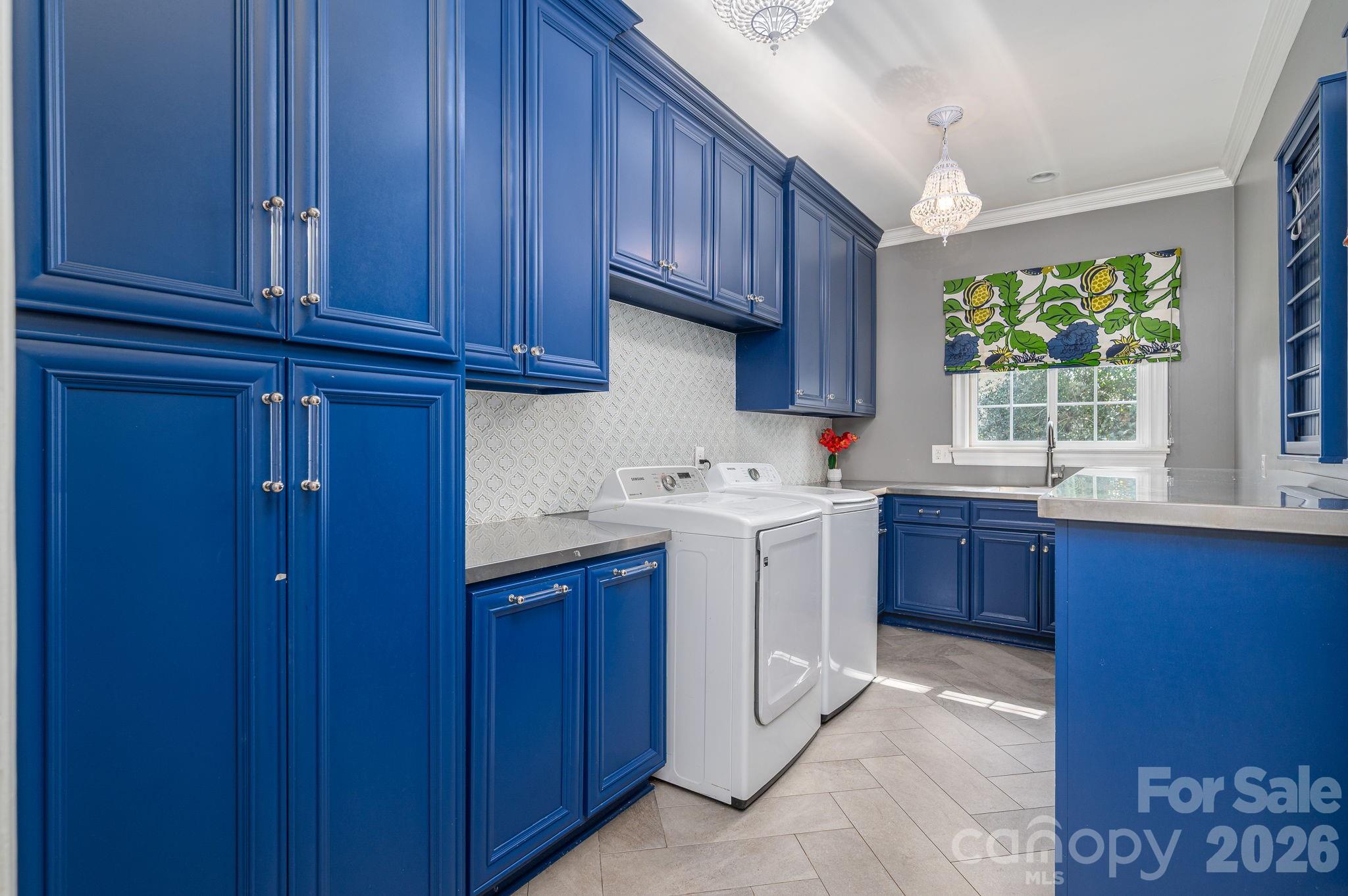 Country Club Estates - Residential