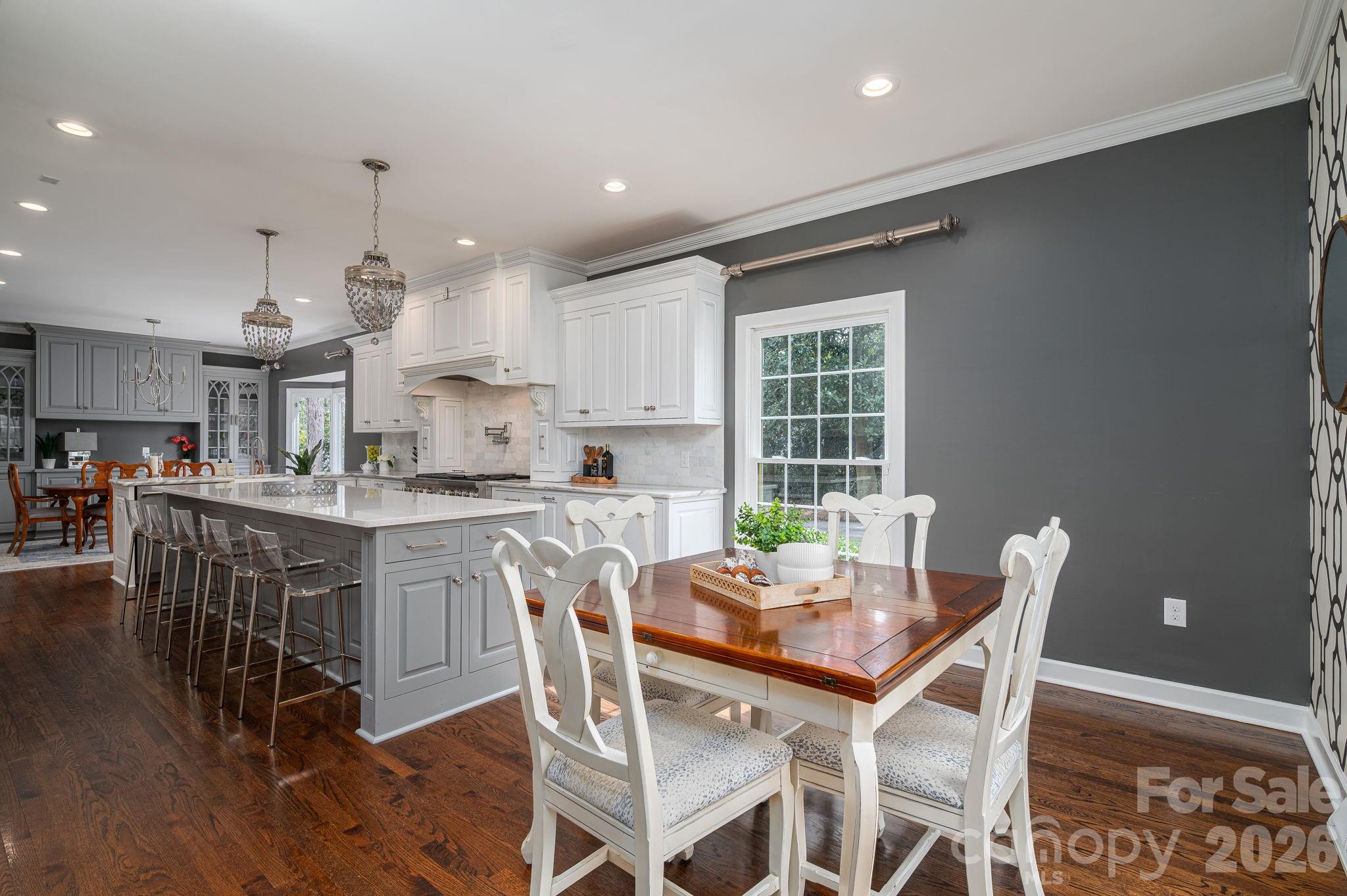 Country Club Estates - Residential