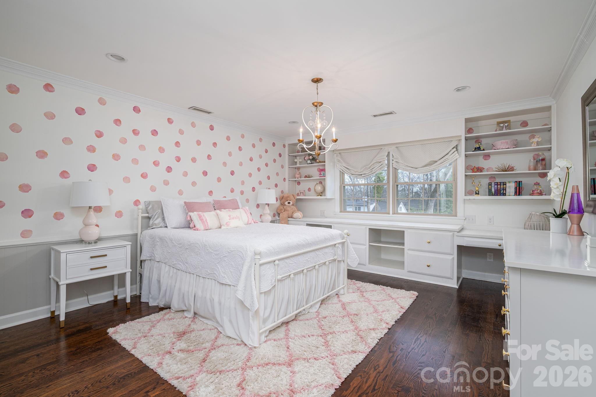 Country Club Estates - Residential