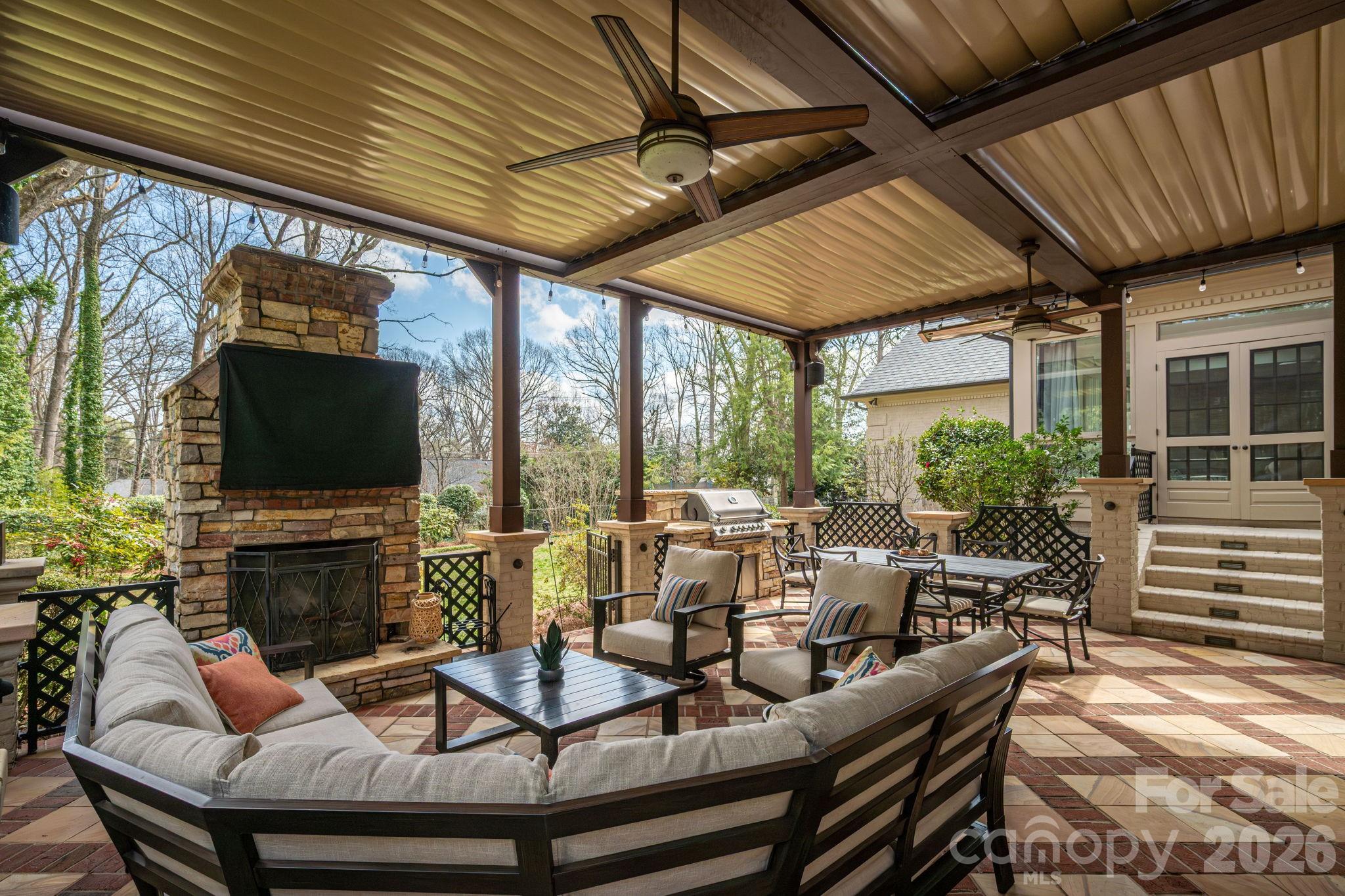 Country Club Estates - Residential