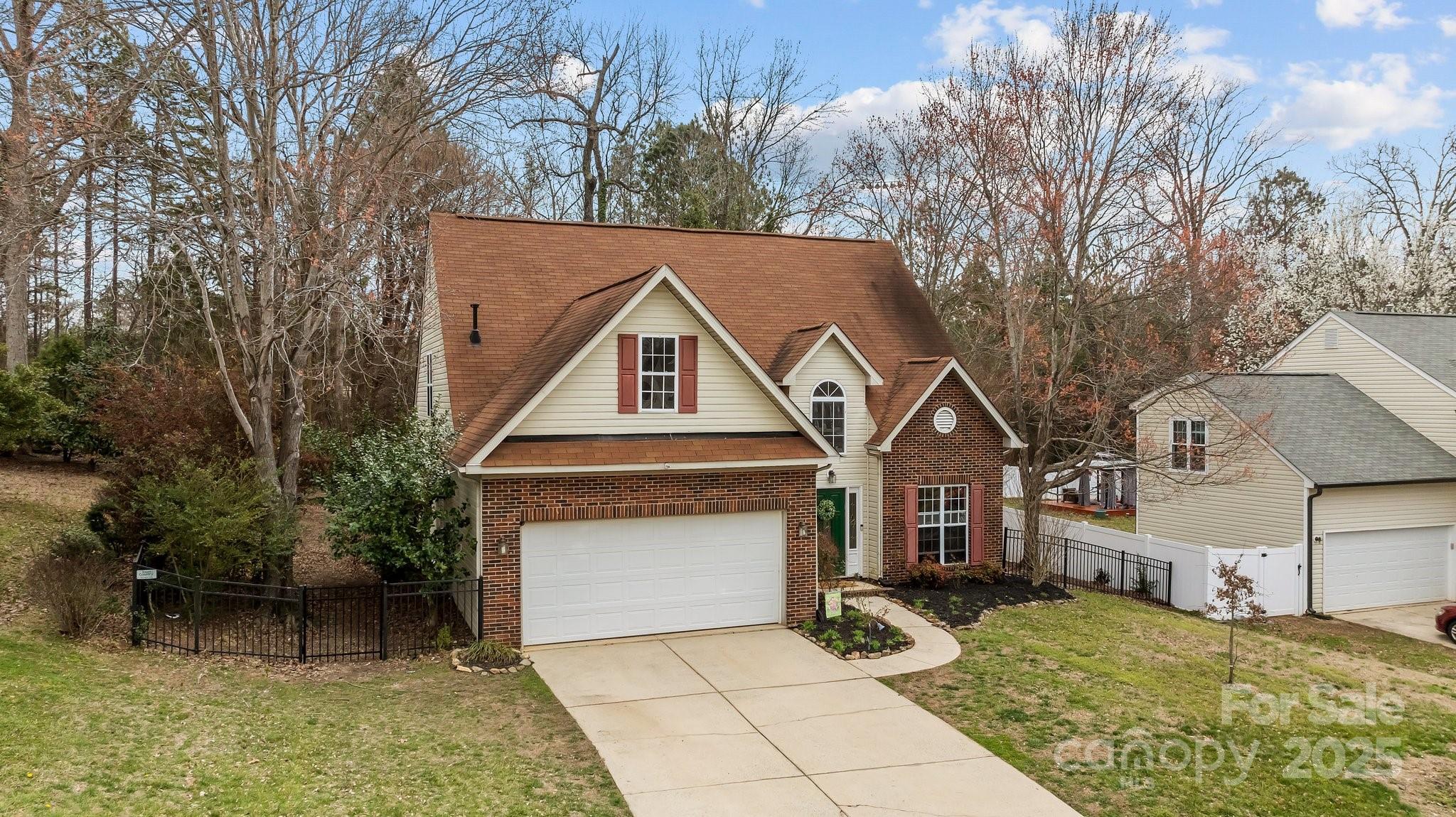 207 Pebble Creek Crossing
