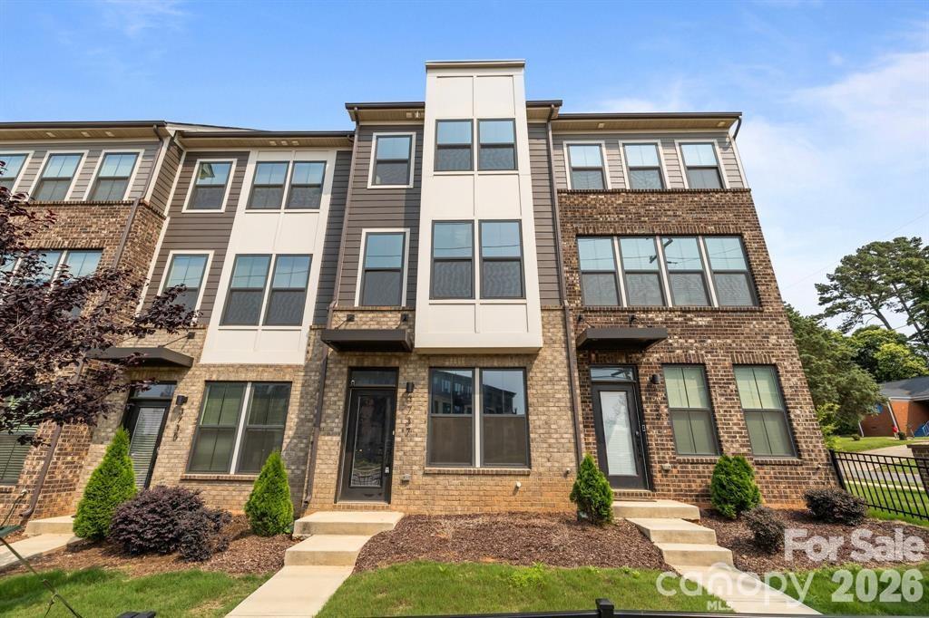 South Tryon Townhomes - Residential