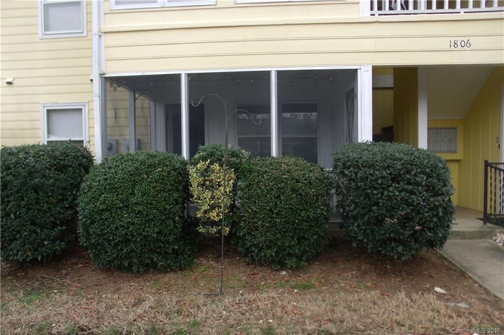 Tall Oaks - Residential