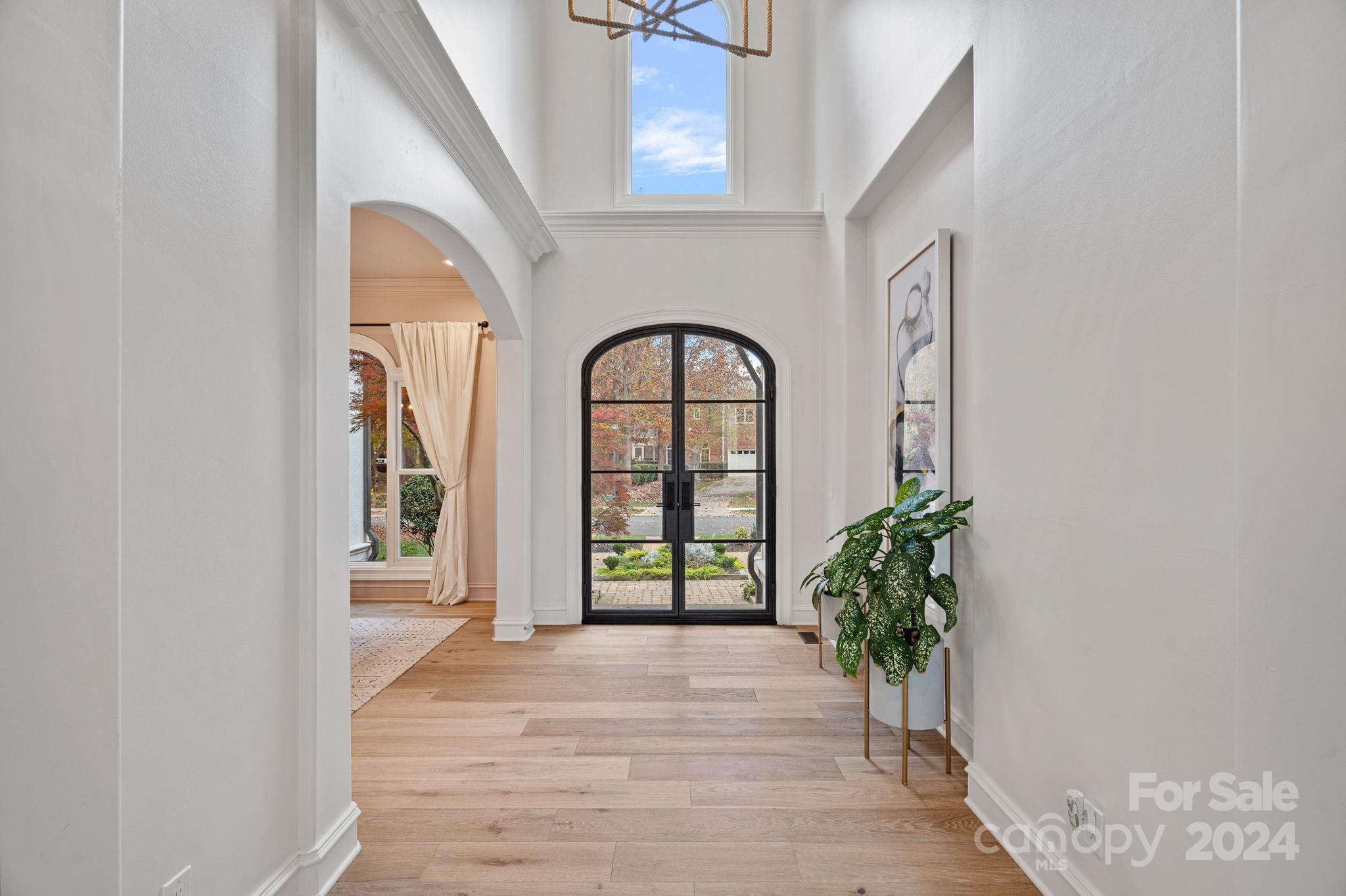 The Peninsula - Residential