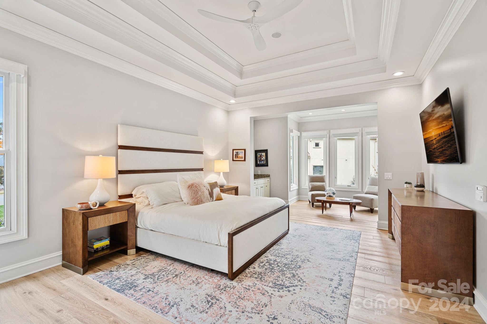 The Peninsula - Residential