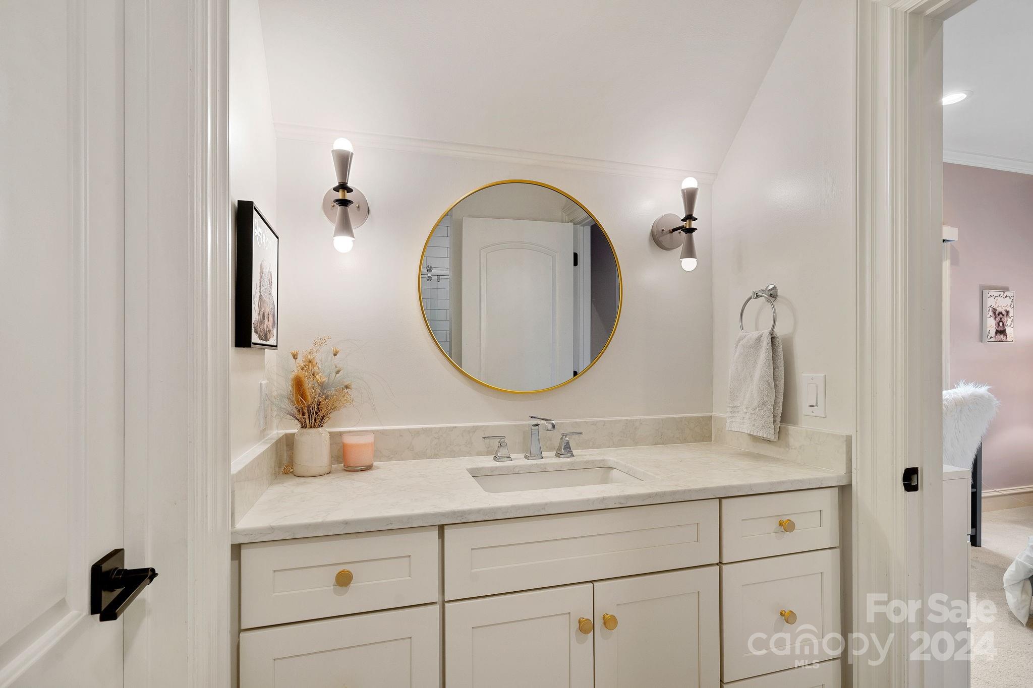 The Peninsula - Residential