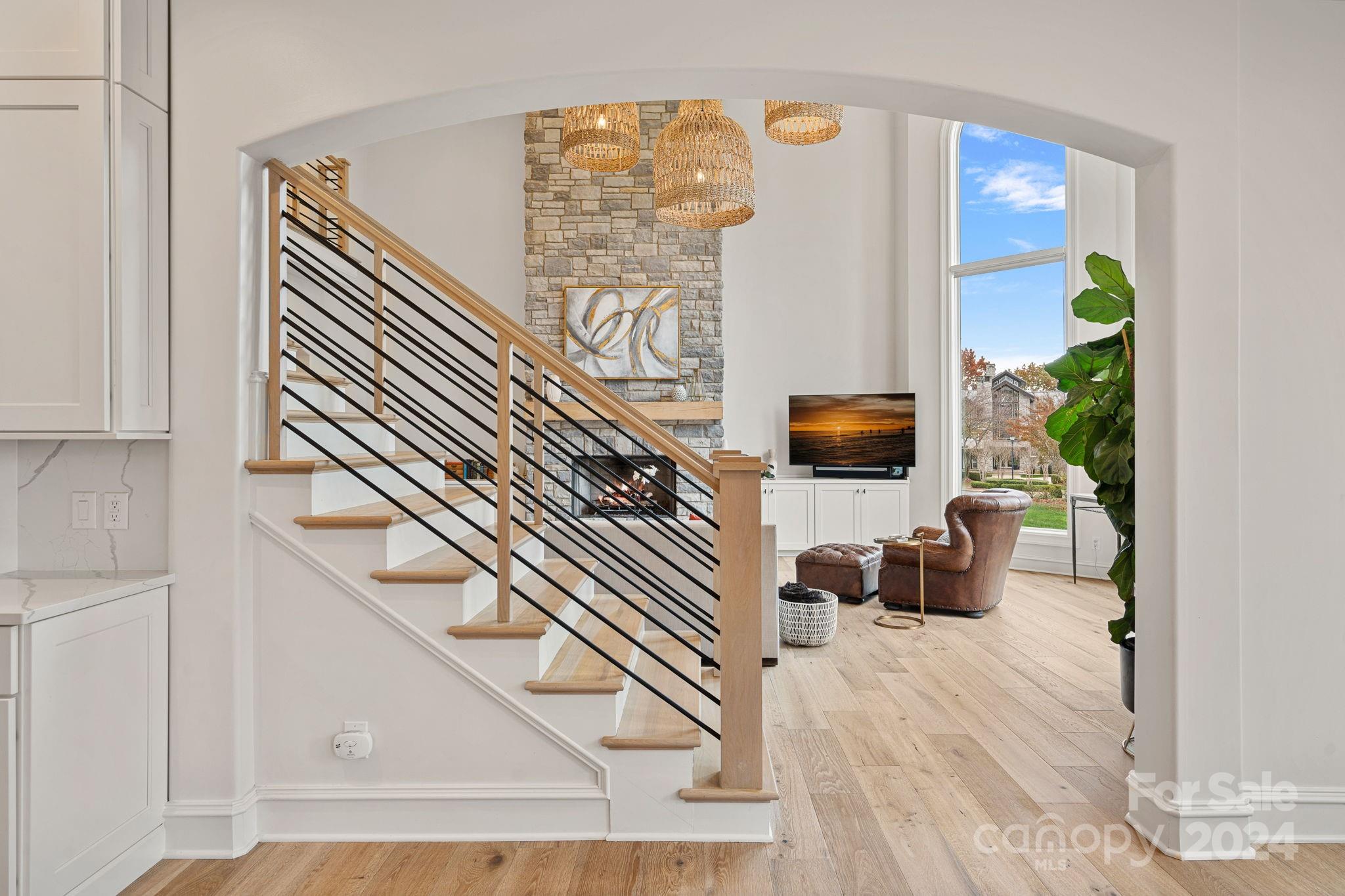 The Peninsula - Residential