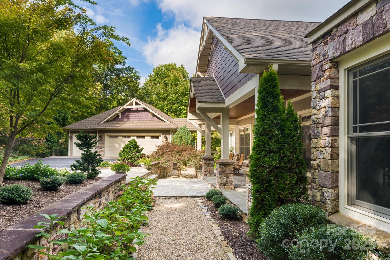 104 Mossridge Court