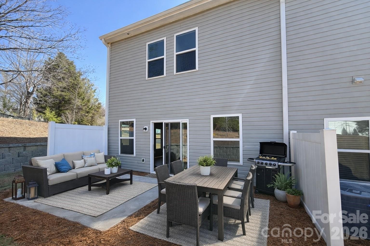 Concord Lakes Townhomes - Residential