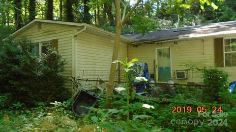 A home in Hendersonville