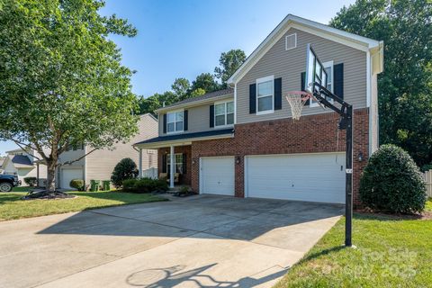 304 Augustus Lane Mount Holly NC 28120