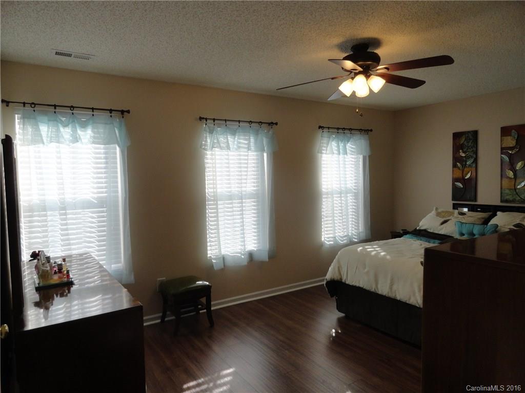 Taras Trace - Residential