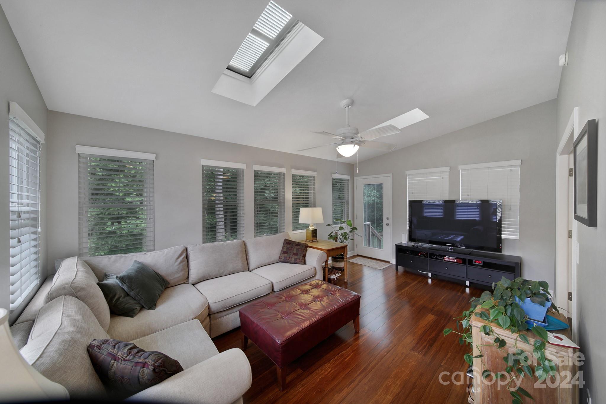 Knightsbridge - Residential