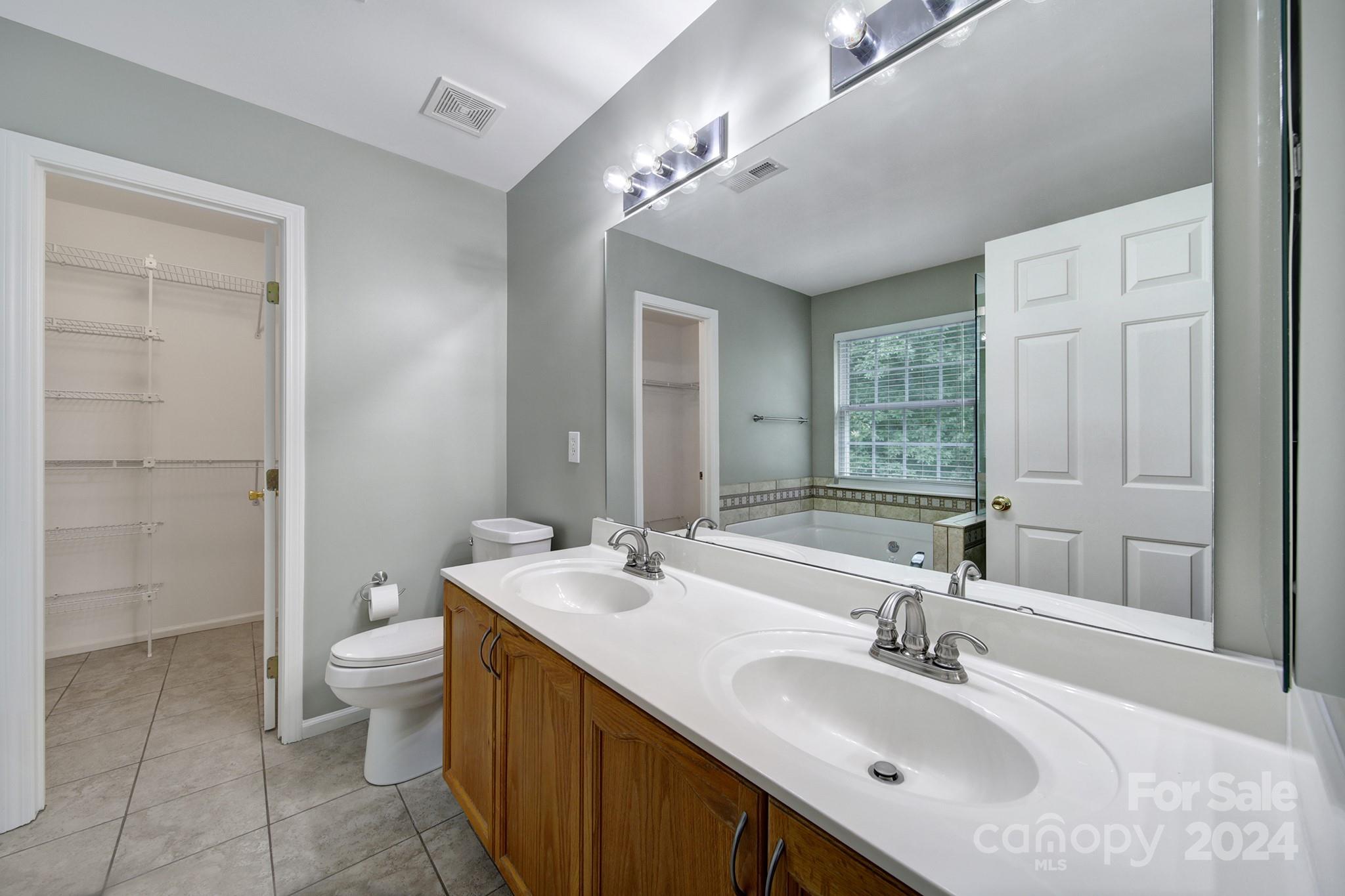 Knightsbridge - Residential