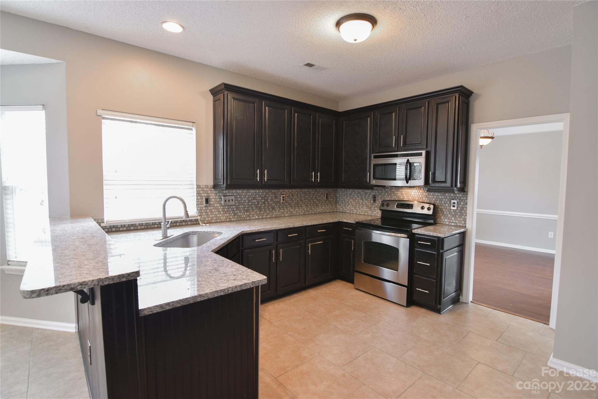 Robyns Glen - Residential Lease