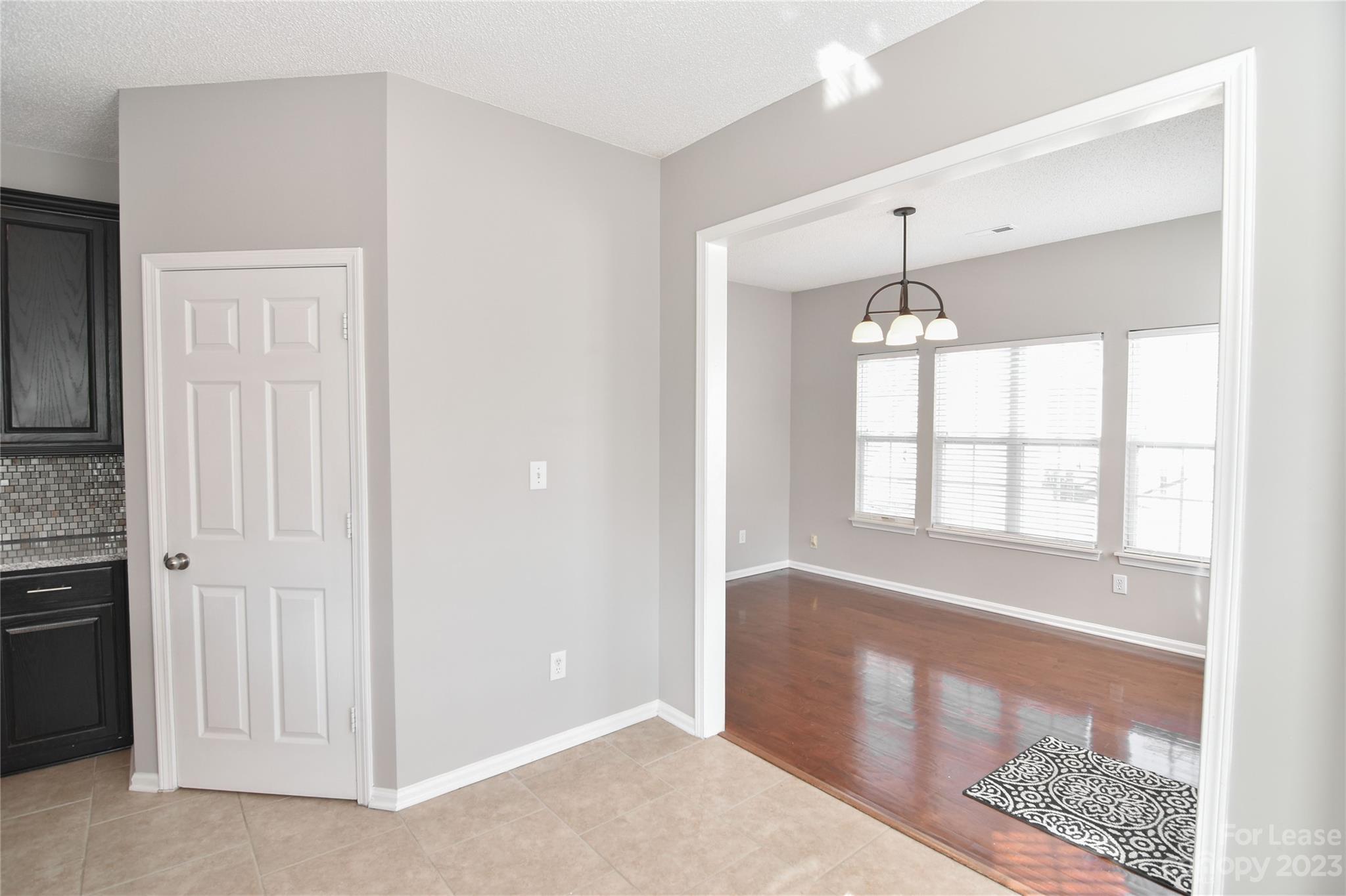 Robyns Glen - Residential Lease