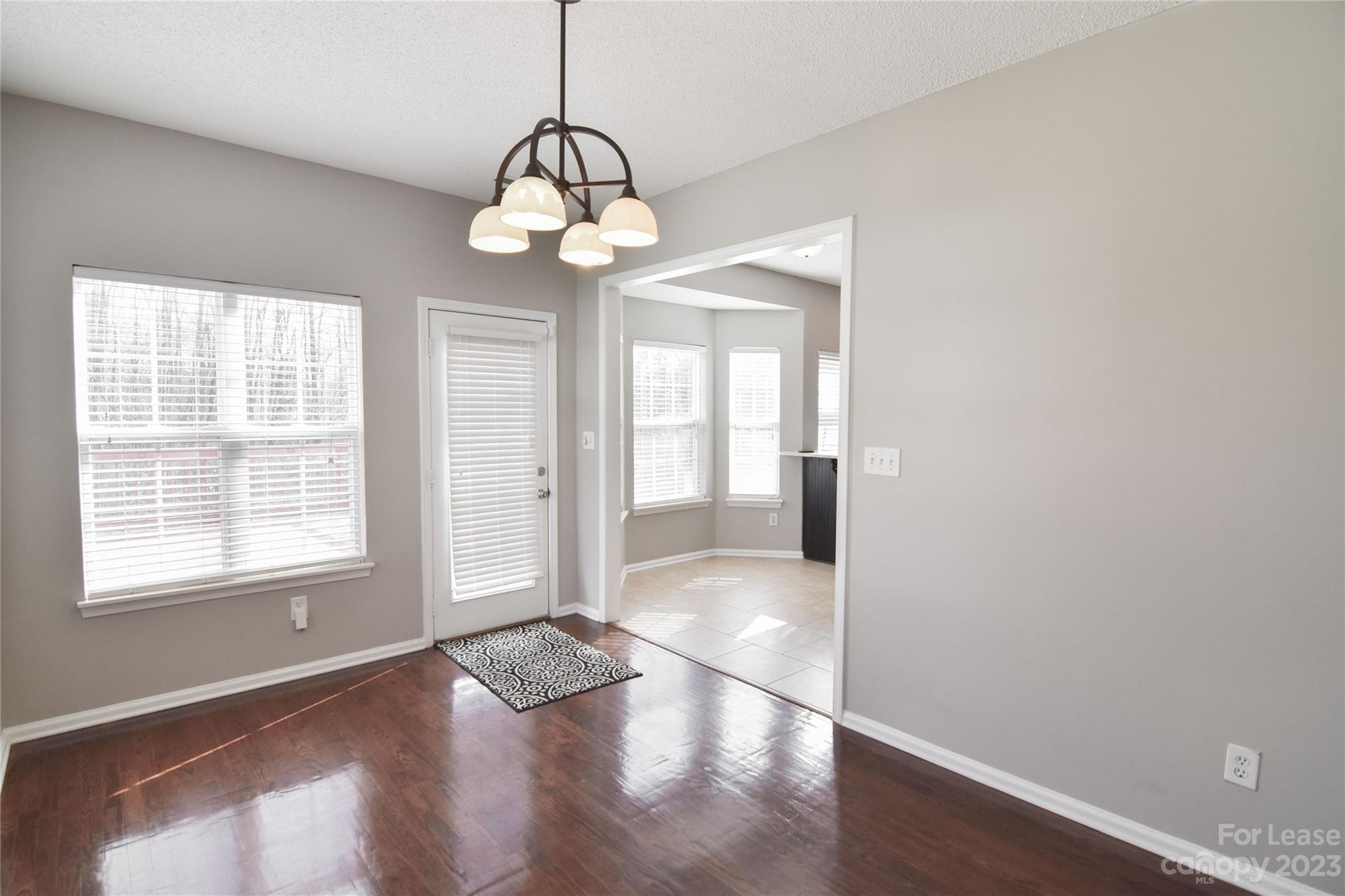 Robyns Glen - Residential Lease