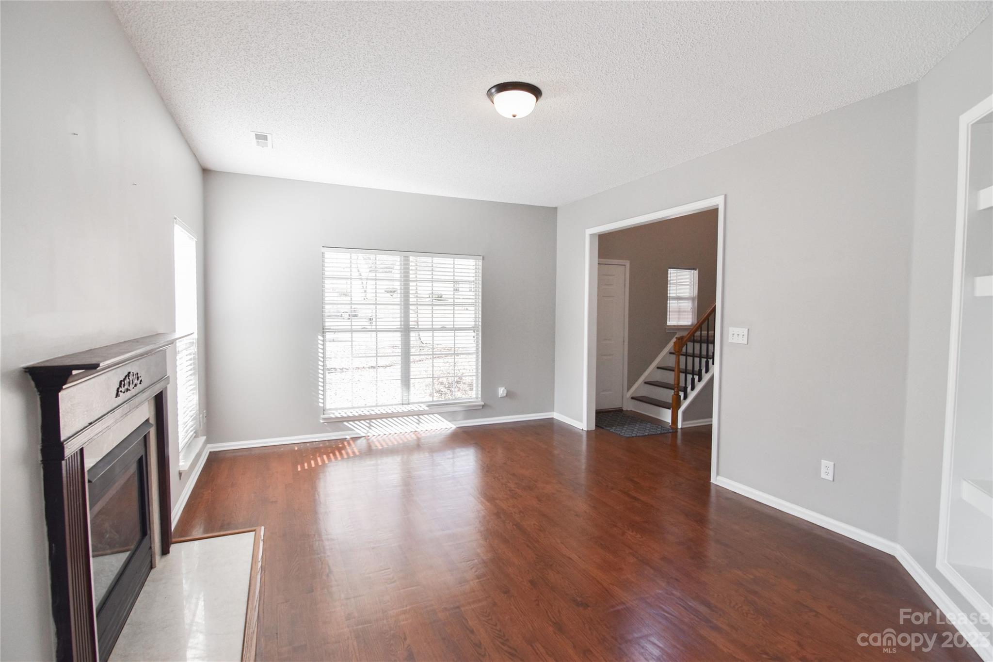 Robyns Glen - Residential Lease