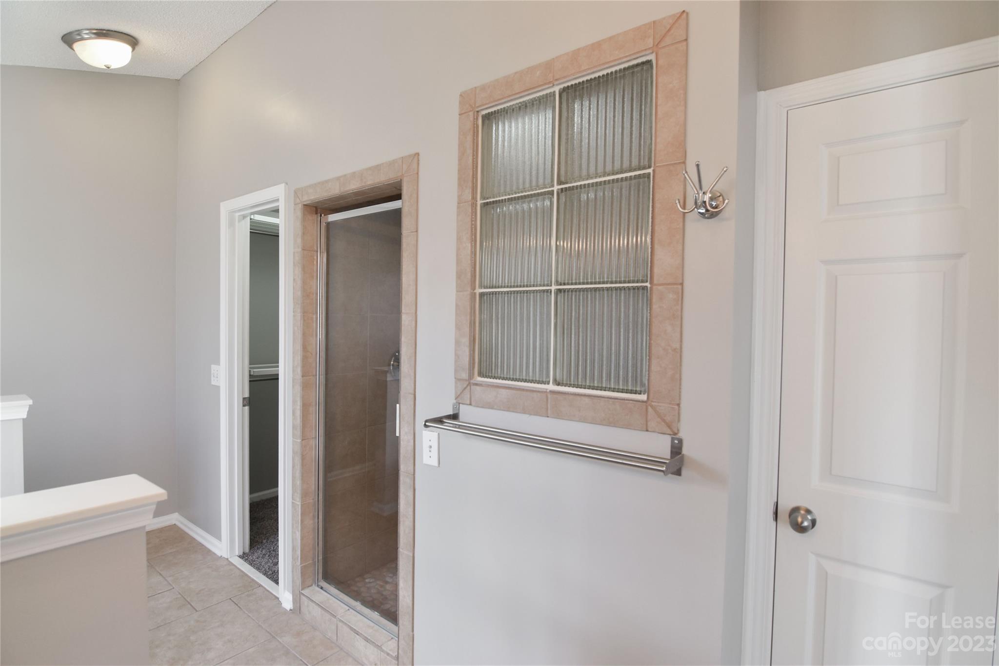 Robyns Glen - Residential Lease