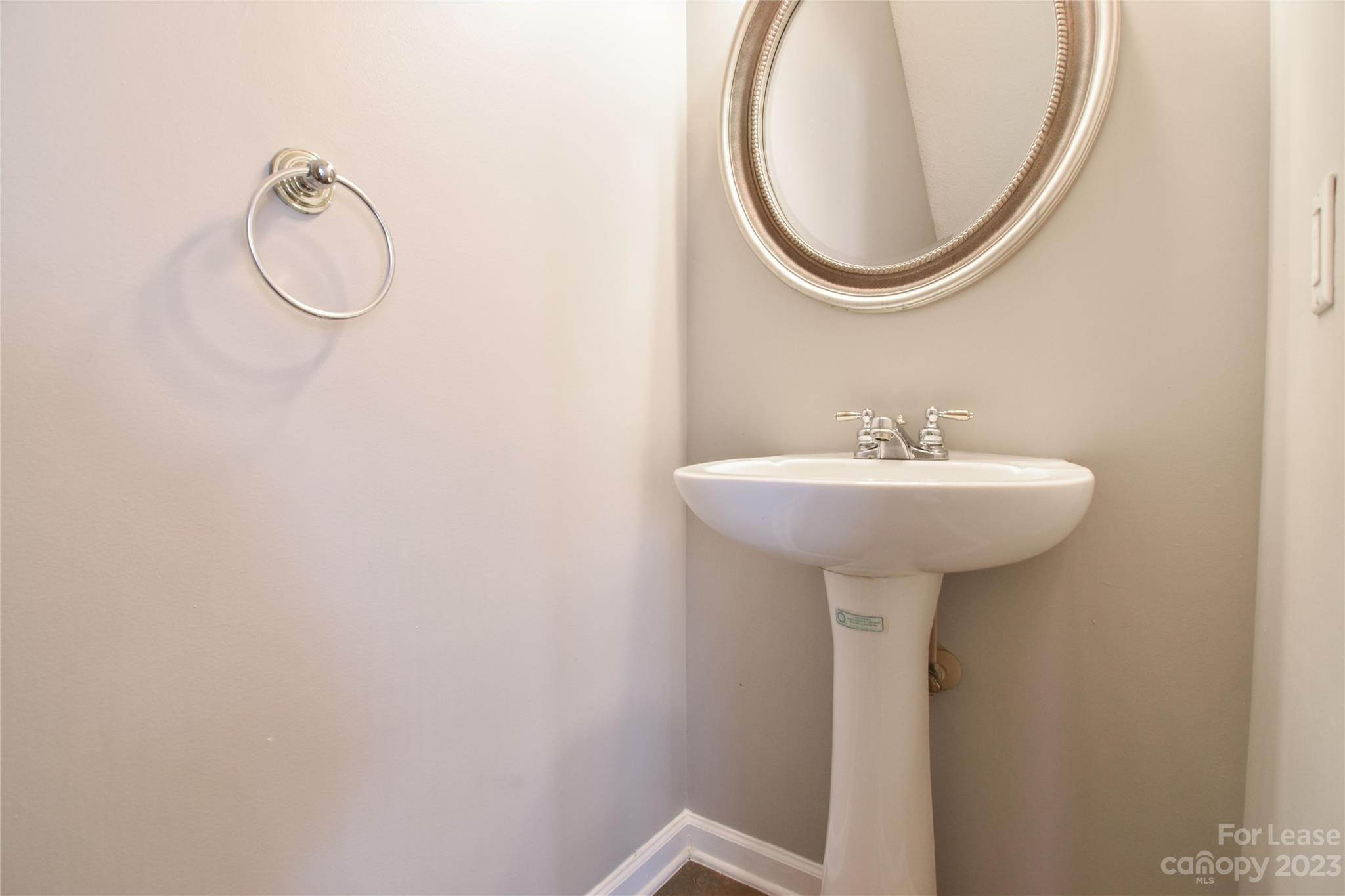 Robyns Glen - Residential Lease