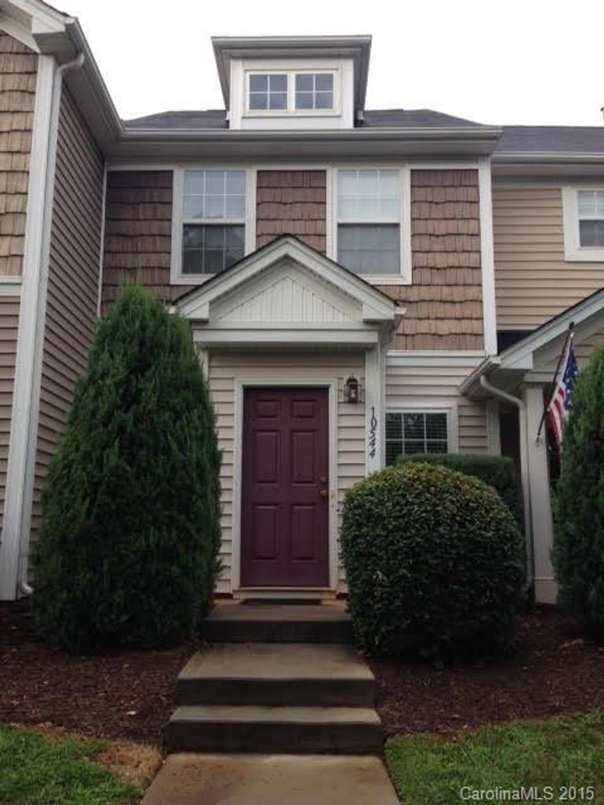 Beautiful townhome in popular Caldwell Station. Meticulously maintained. Gorgeous kitchen. Open floorplan. Two BRs with attached full baths. Just a short walk from the community's pool/clubhouse area. This home is like new it's so well taken care of!