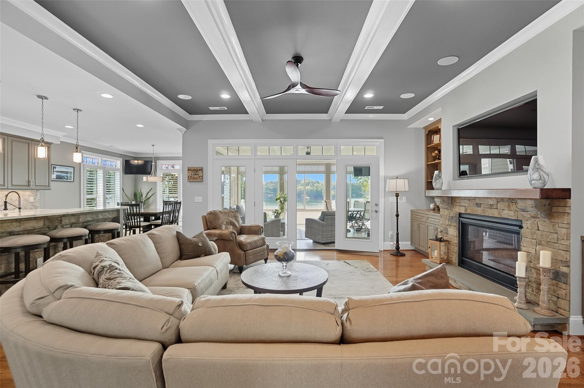 Lakepoint - Residential