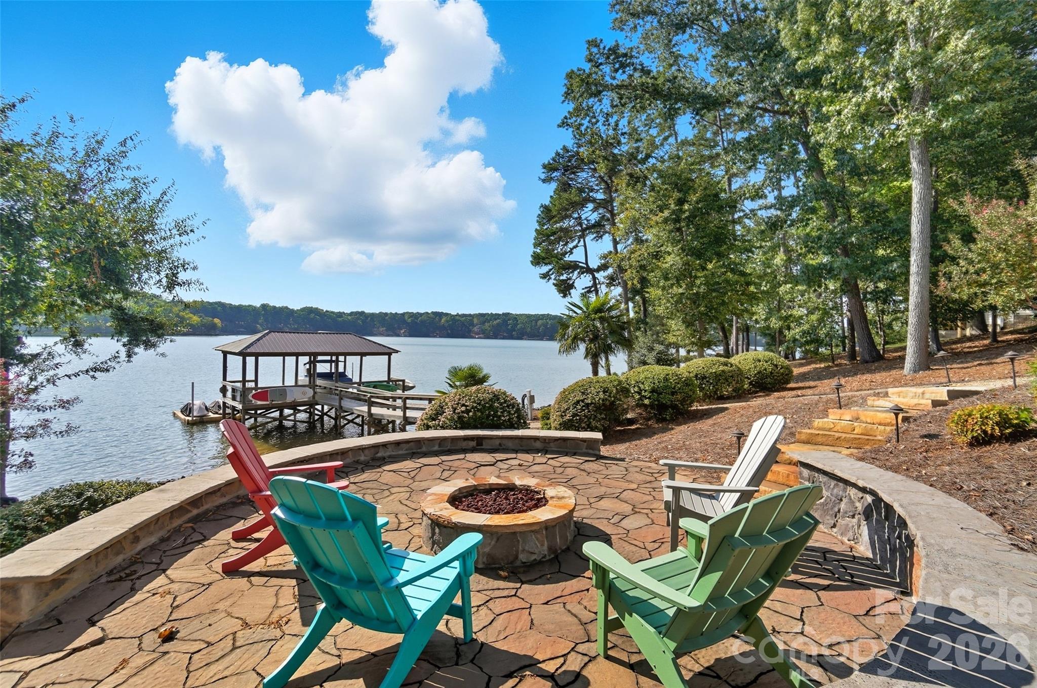 Lakepoint - Residential