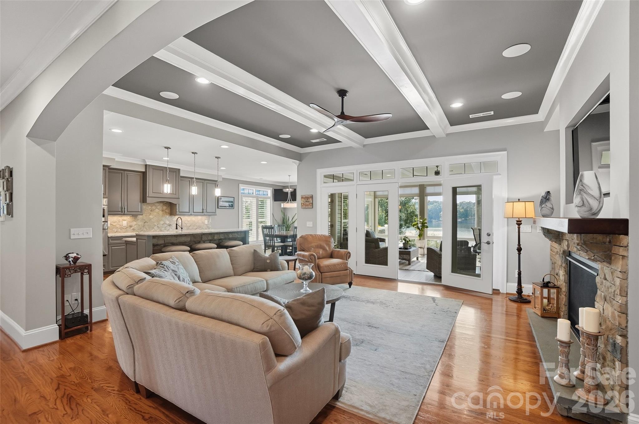 Lakepoint - Residential