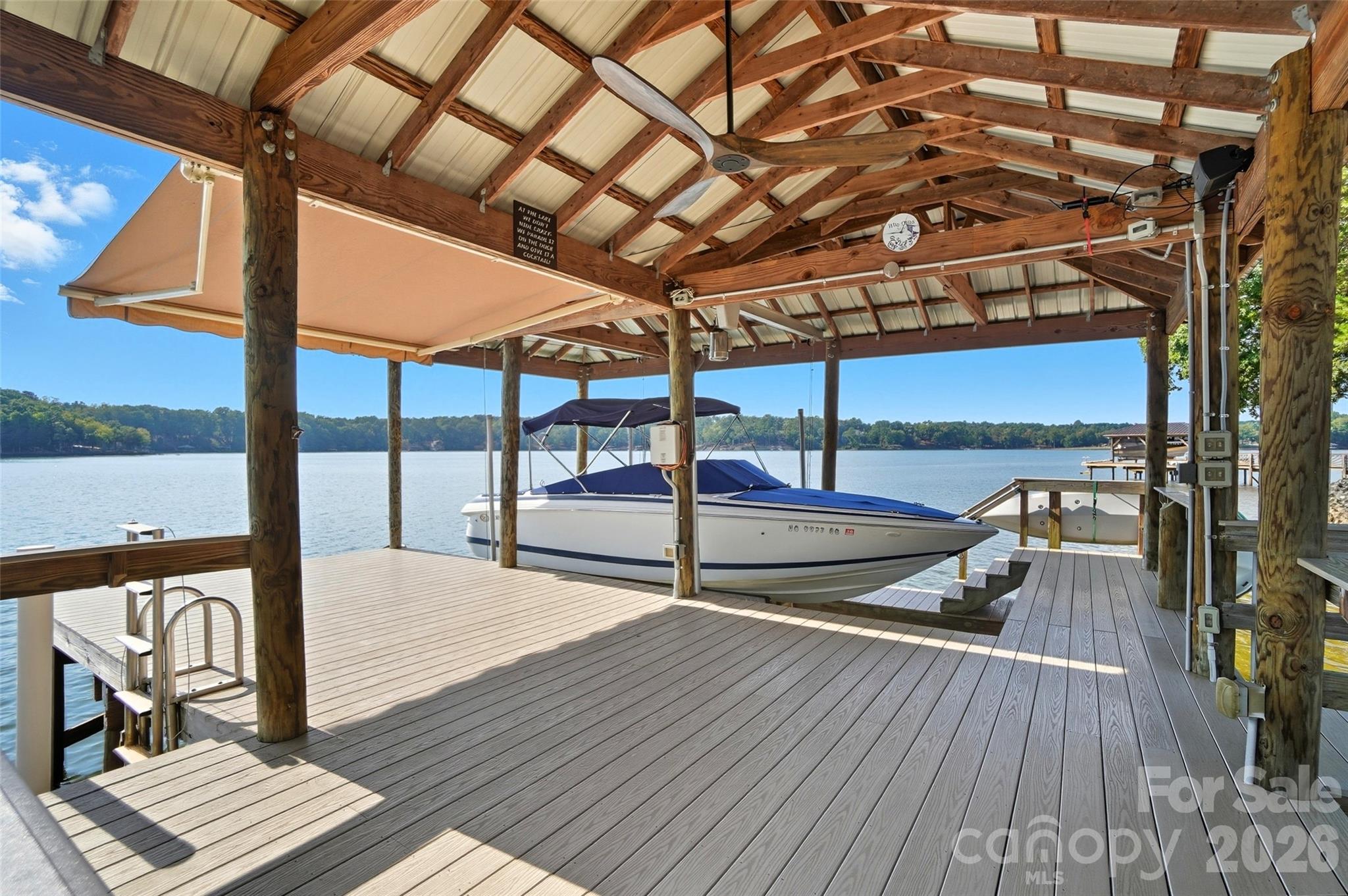 Lakepoint - Residential