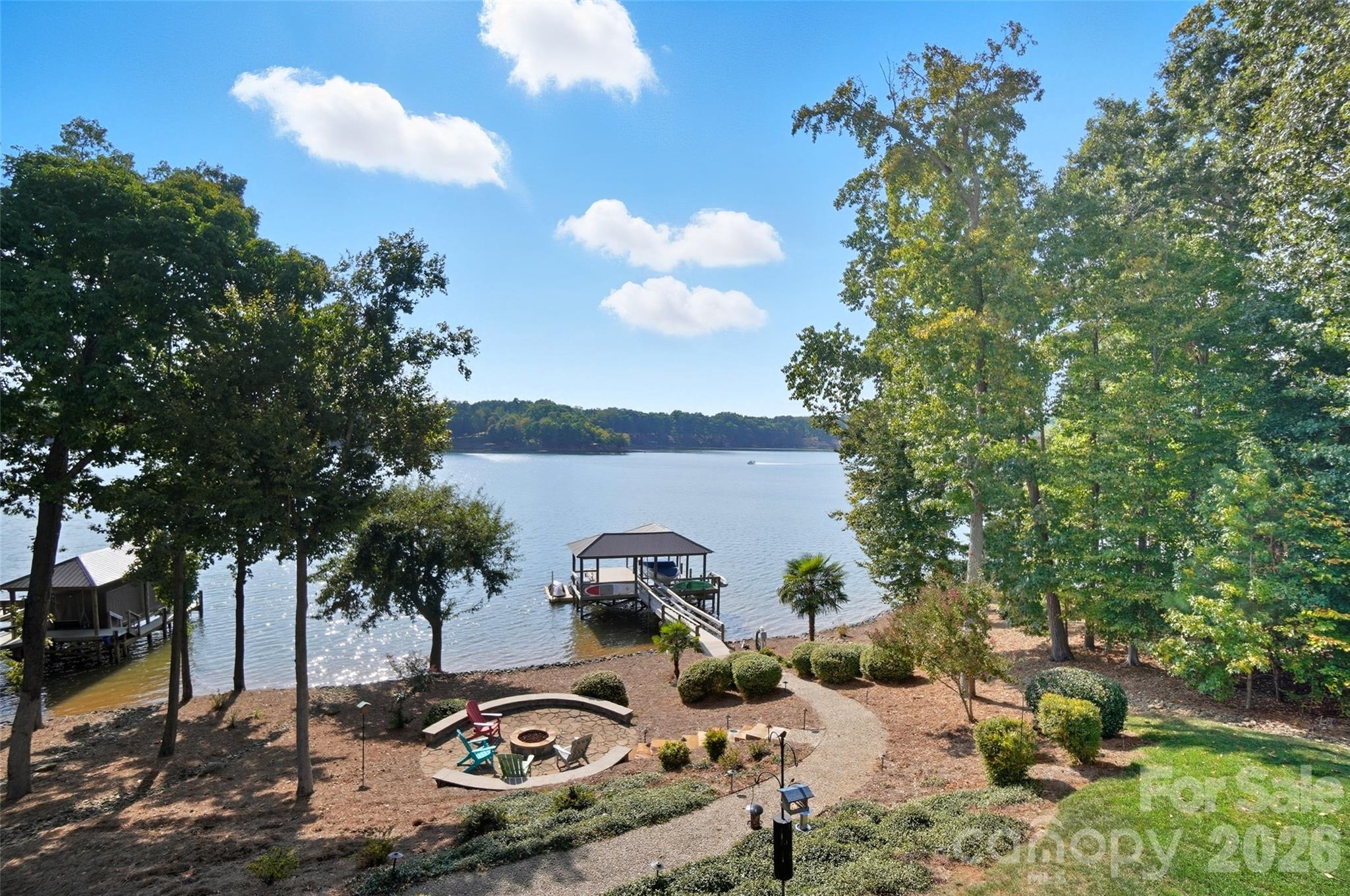 Lakepoint - Residential