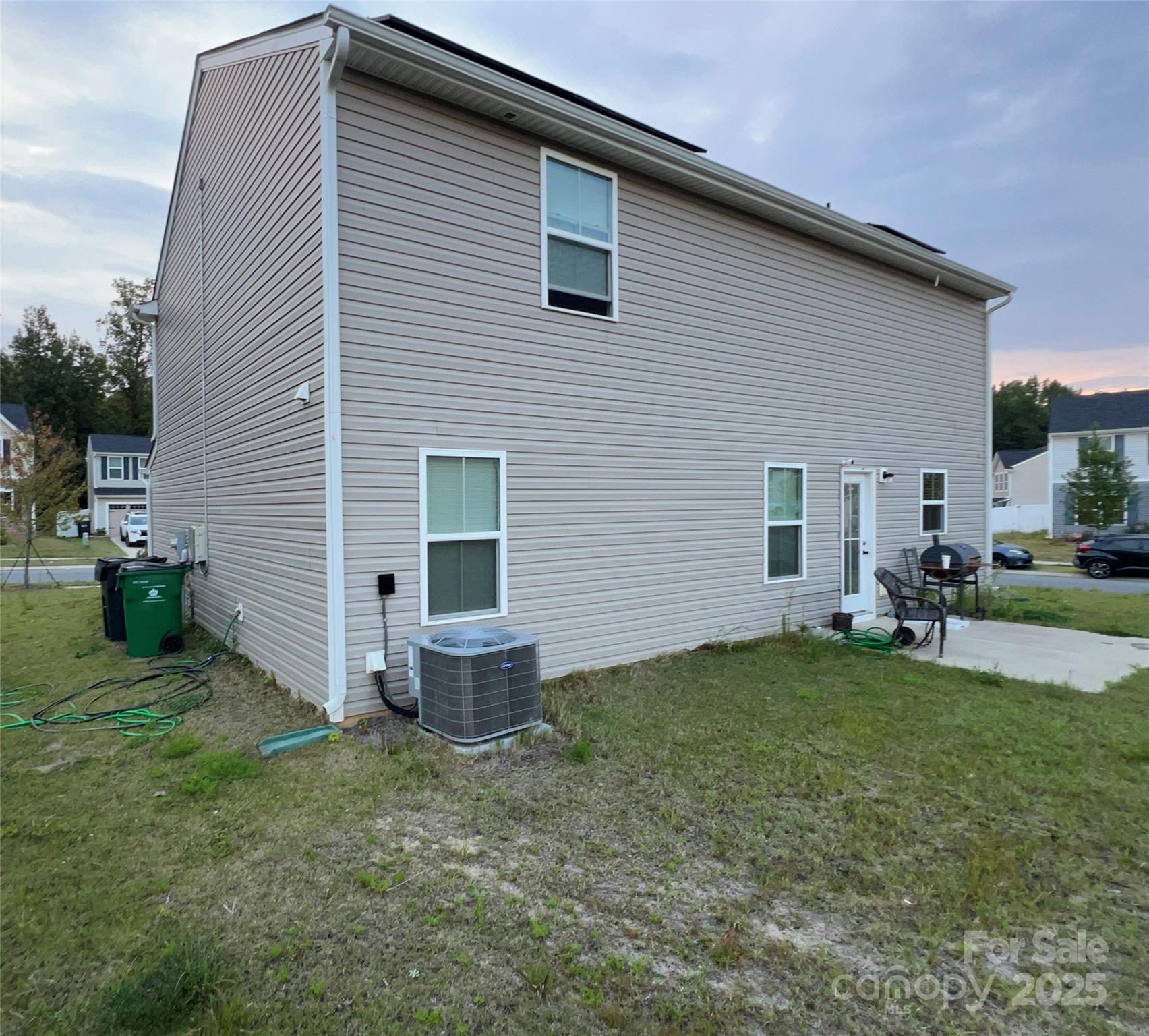 6938 Ludell Lane