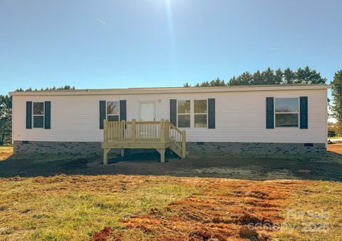 Photo of 436 Taylorsville Mfg Road, Taylorsville, NC 28681 (MLS # 4318587)