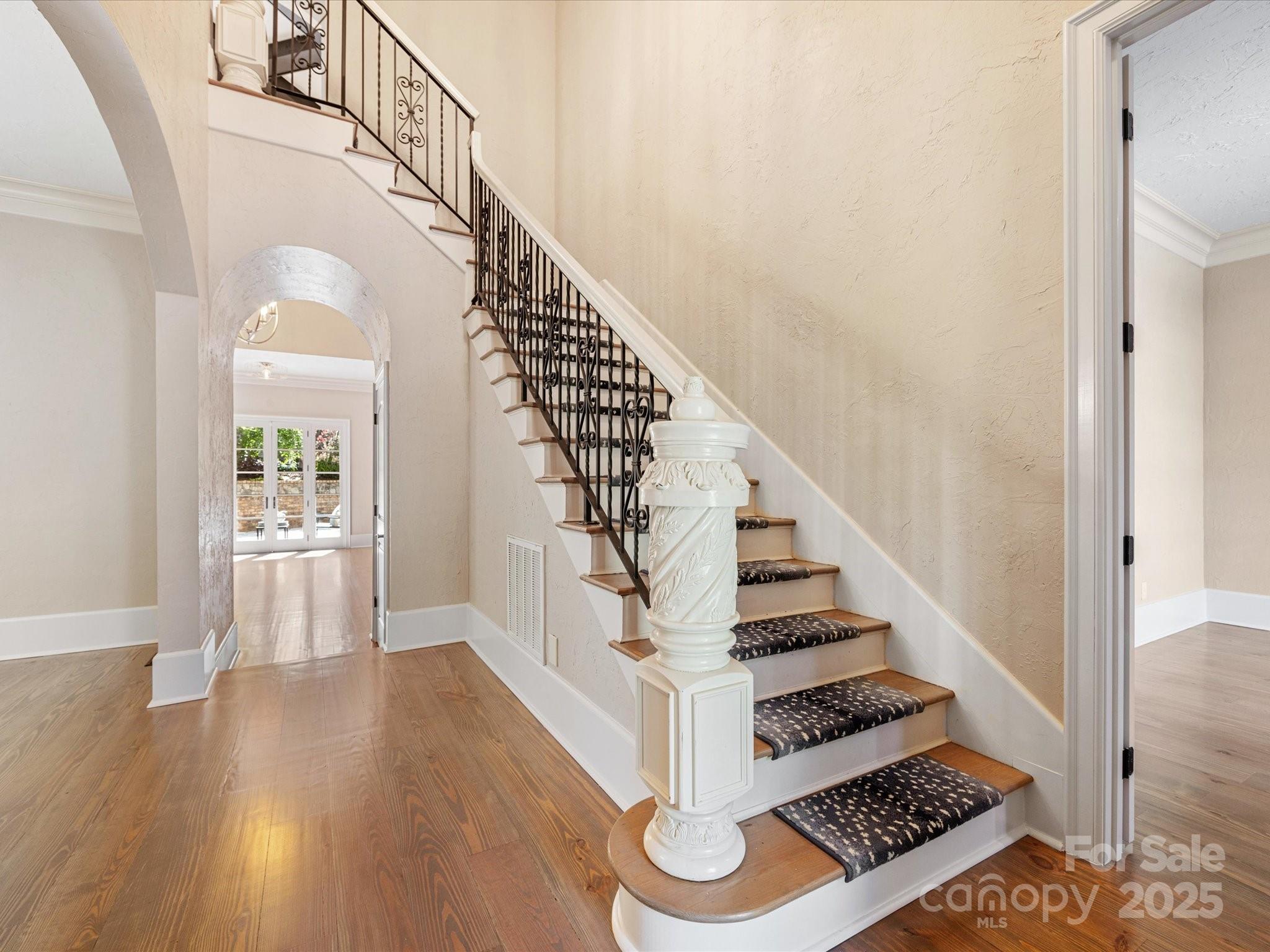703 Sainte Rose Lane
